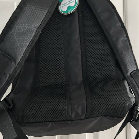 PET AMI DELUXE FRONTPET CARRIER BACKPACK AMI NWT - Picture 4 of 6